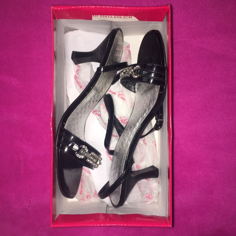 Blossom Collection black size 5 1/2 heels - Picture 6 of 7